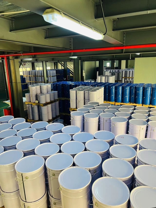 رسانایی حرارتی 0.8-0.9W / mK لزگی 200-500 قدرت ضربه 8-16kJ / m2 رزین اپوکسی عایق کننده الکتریکی