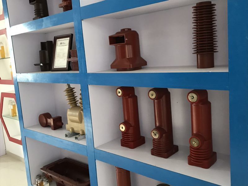 رزین اپوکسی APG سریع خشک شدن با واسکوسیت 1000 تا 2500mPa.s و تراکم 1.16 تا 1.20g / cm3 برای عایق برق بیرونی