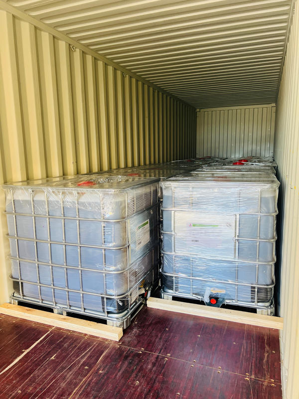 رزین اپوکسی مایع شفاف کریستالی برای قطعات عایق الکتریکی 10-35 کیلو ولت با مایع چسبناک سفید شیری